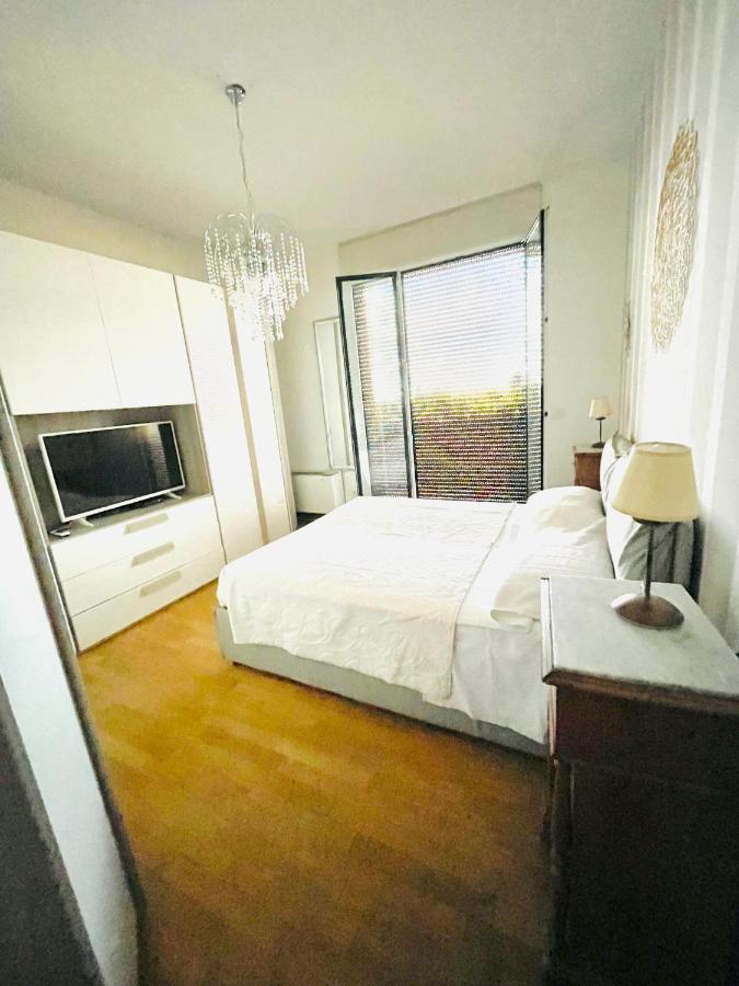 Bologna Holiday Inn Extérieur photo